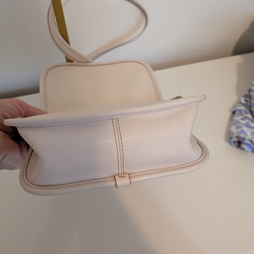 Coach Small Saddle Bag Butterfly Cream EUC - Picture 6 of 8